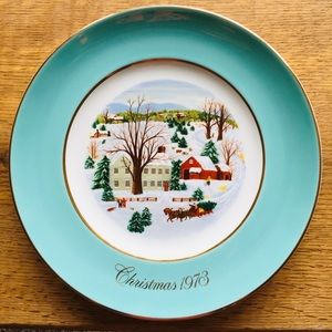 Avon 1973 Christmas Plate 🎄